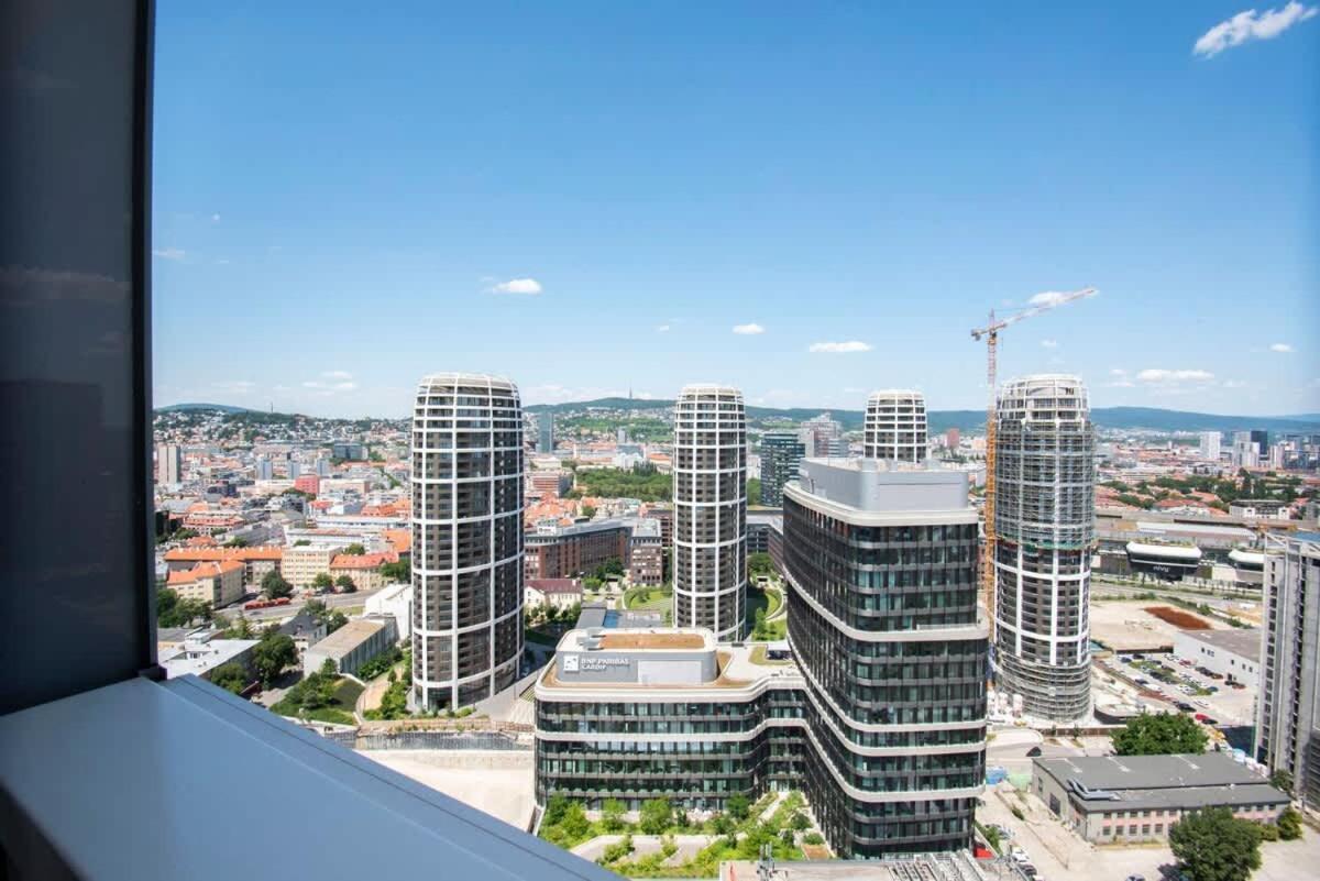 Luxury 1Bdrm On The 28Th Floor Apartment Bratislava Exterior photo